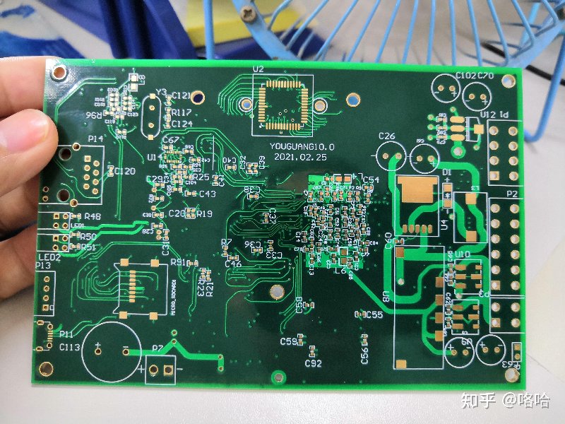 PCB板焊接加工